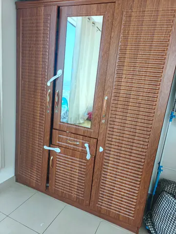 Wardrobe for urgent sell