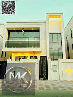 A luxurious villa, fully air-conditioned and equipped , ready for immediate occupancy, close to all