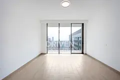 Vacant and Modern Unit | Spacious Layout