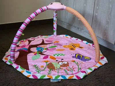 Play mat with music