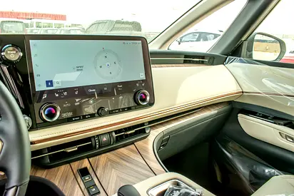 صورة 13 لـ 2026 Lexus LM-SERIES