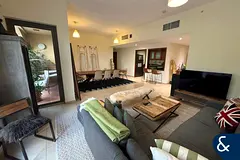 3 Bedroom | Arch Windows | Vacant