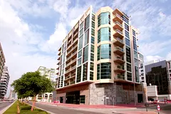 One Month Rent Free-Spacious 2 BR Flat