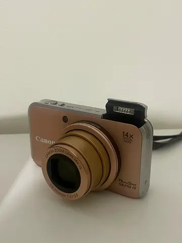 Canon PowerShot SX210 IS Gold  - Compact Digital Camera
