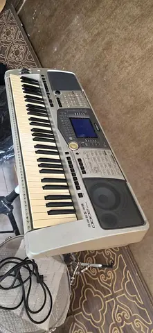 YAMAHA PSR2000