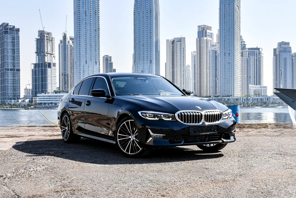 320i