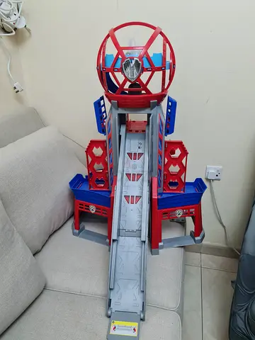Paw patrol tower for 100 only urgent sale