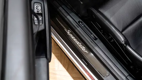 2019 Porsche 911 — миниатюра 16
