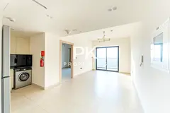 Spacious 1BR | Pool View | Good ROI