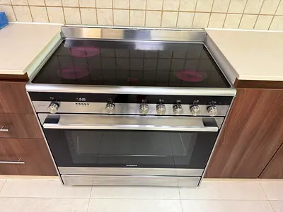 Latest Model Siemens iQ700 Italy 5 Rings Full Electric Ceramic Cooker Range Size 90cm