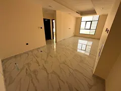 One bedroom and living room, excellent view, second tenant, flexible payment options, close to all s