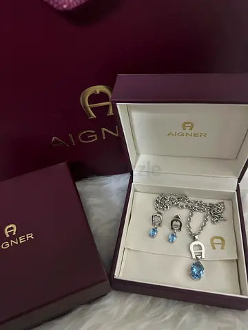 Elegant Aigner Jewelry Set