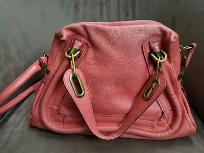 Stylish Pink Handbag in Excellent Condition