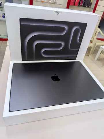 MacBook Pro M4 _ 24GB/512GB _ 16 inch _ 2024 _ Excellent Condition Complete Box (20Cycle 100%)