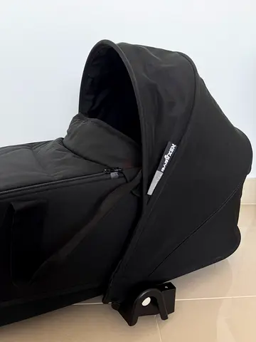 Black BABYZEN YOYO Bassinet for Stroller for Newborn Baby. up to 6 months.