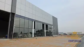 75,000 sq ft warehouse with 650 kW electricity