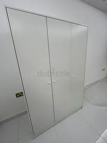 KLEPPSTAD IKEA
Wardrobe with 3 doors, white, 117x55x176 cm