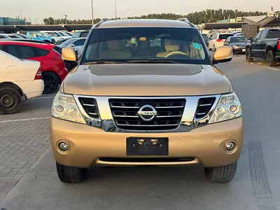 Nissan patrol 2011 fullopshin gold color GCc calen car