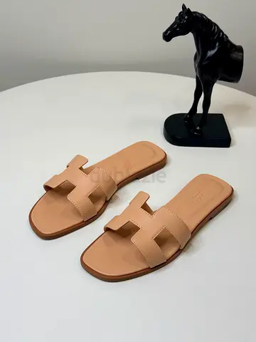 Hermès Oran sandals for ladies