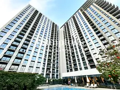 Park &amp; Pool View | Chiller Free | Ready to Move