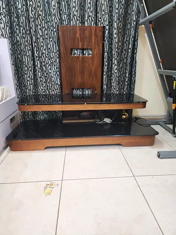 Stylish Wooden TV Stand with tamperd glass Glossy Finish