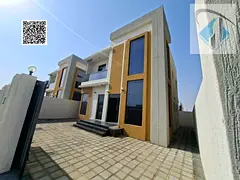 Corner villa with minimal down payment, behind services, close to the mosque, freehold for all natio
