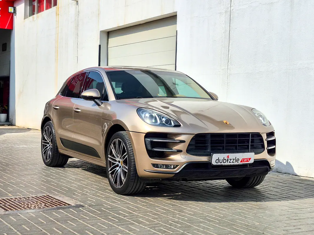 Porsche Macan 2015 — photo 1 of 14