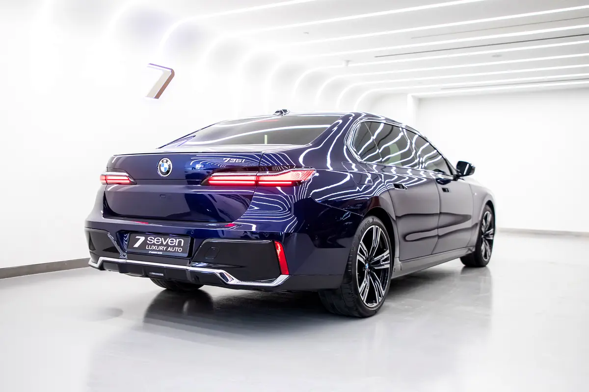 BMW 7-Series 2023
