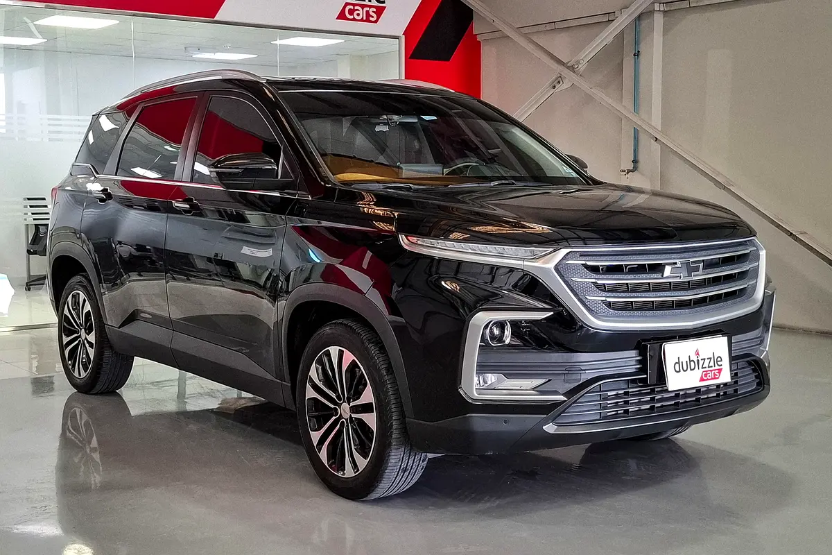Chevrolet Captiva 2023 — photo 1 of 14