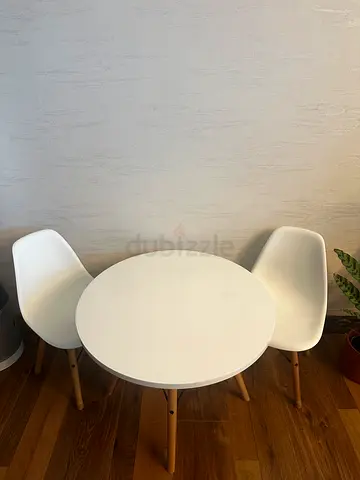 Modern Round Dining Table with Chairs for kids