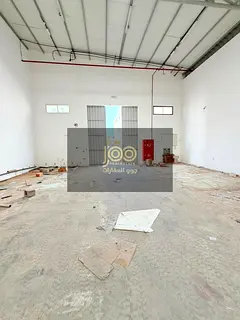 Warehouse 2,500 sqft in Umm Al Quwain, 25 kW power, ready to move in.