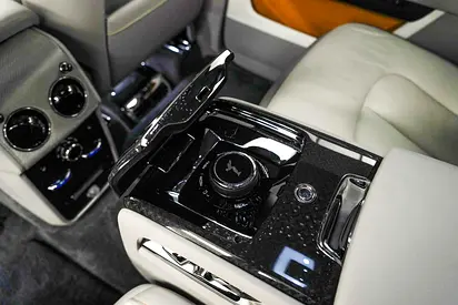 2023 ROLLS-ROYCE CULLINAN — миниатюра 13