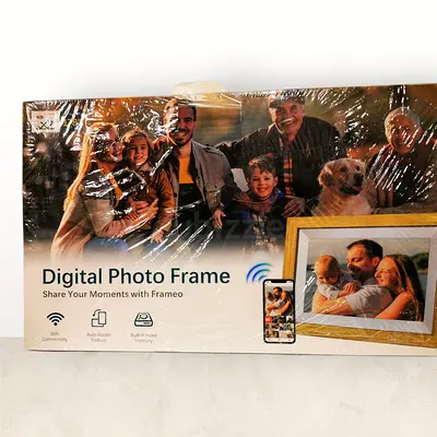 Smart Digital Photo Frame for Cherished Memories