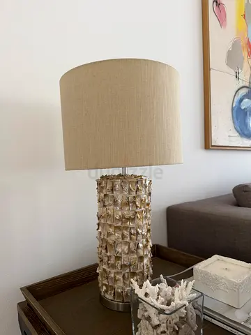 Decorative table lamp