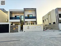 Modern villa with a stone facade, very luxurious finishing, large frontage in front of the villa, si
