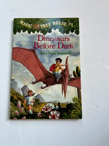 Dinosaurs Before Dark