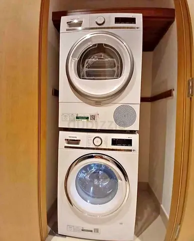 Siemens iq700 washer and iq700 dryer separate set 9 kgs both are