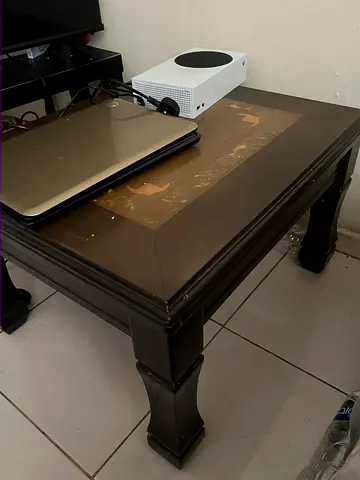 Elegant Coffee Table with Glass Top