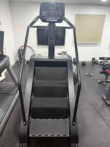 Commercial Stair Climber for Efficient Workouts