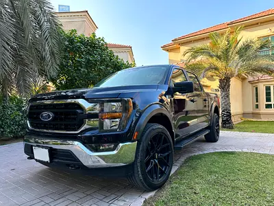 2023 Ford F-150 SuperCrew — 4x4 — 3.3L V6 — Automatic