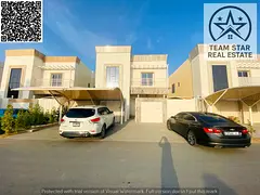 High-end villa, first occupancy, spacious rooms with wardrobes