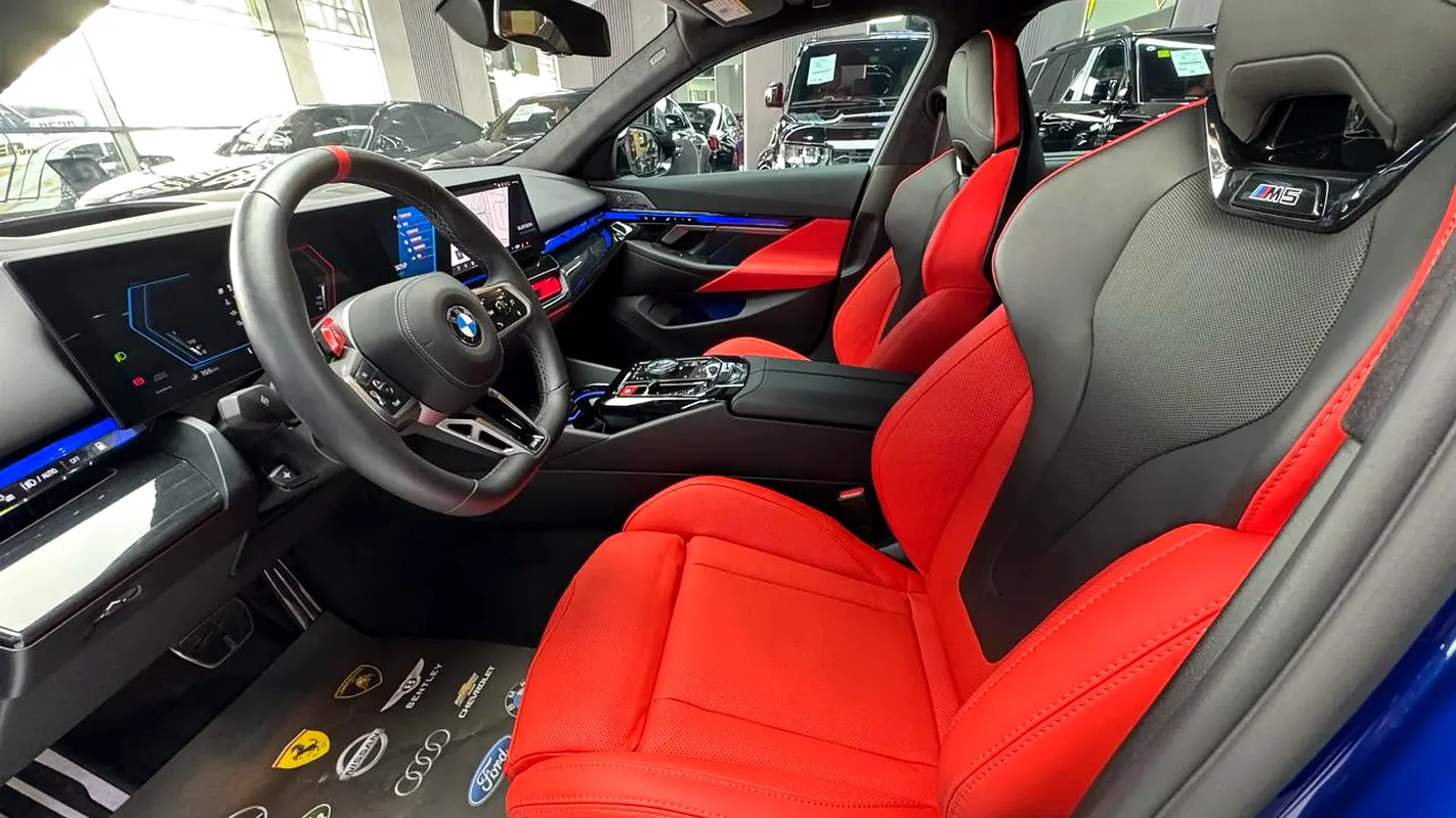 BMW M5 2025