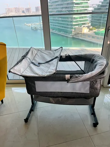 Portable Baby Crib with Mosquito Net