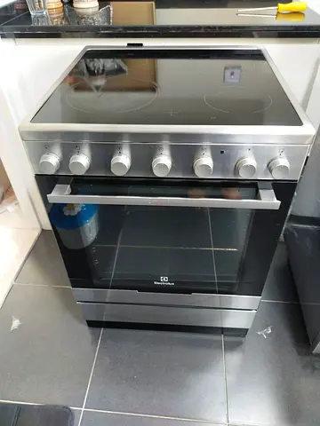 Electrolux New model 4 Zone Full Electric Ceramic Stove. 60×60Cm