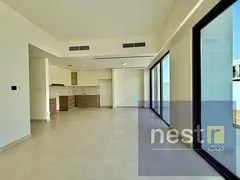 Spacious Layout || Ready To Move || Corner Kitchen