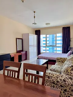LARGE ROOM FOR RENT IN JLT ALL INCLUSIVE