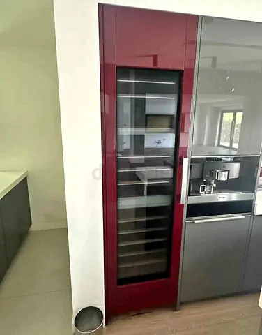 Miele Latest Model Built in Large Wine Fridge for sale 220 Bottles Capacity Same Like New