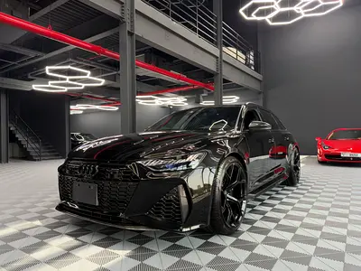 Audi RS6 Quattro 2021 – Full Carbon | 15 000 km| First Owner | Japanese Spec
