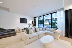 Open plan | Upgraded | Family community