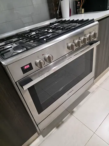 Bosch Cooking Range Series 8th Top Gas Cooker Oven Size 90cm Width 60cm Depht